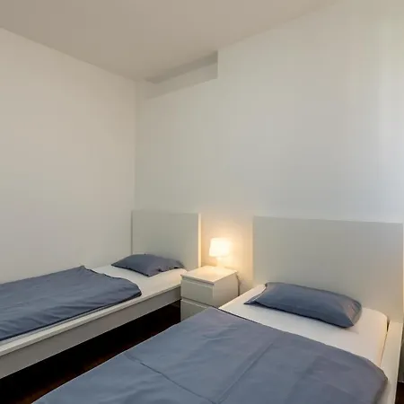 Park With Terrace アパート *