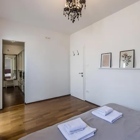 Park With Terrace アパート *